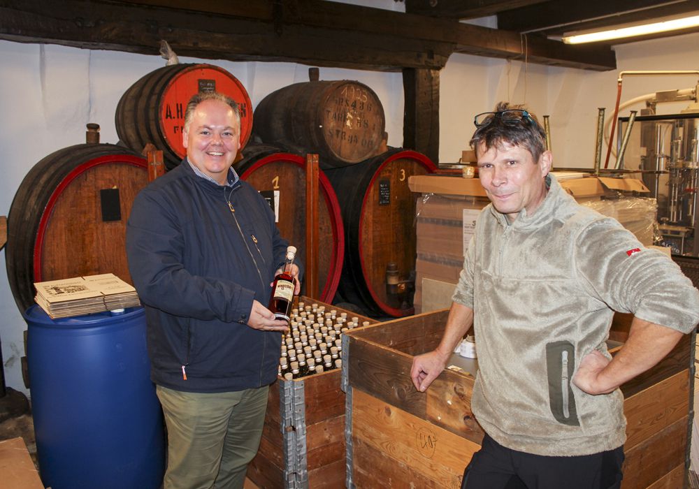 E Hetzel Lieferant Johannsen Rum