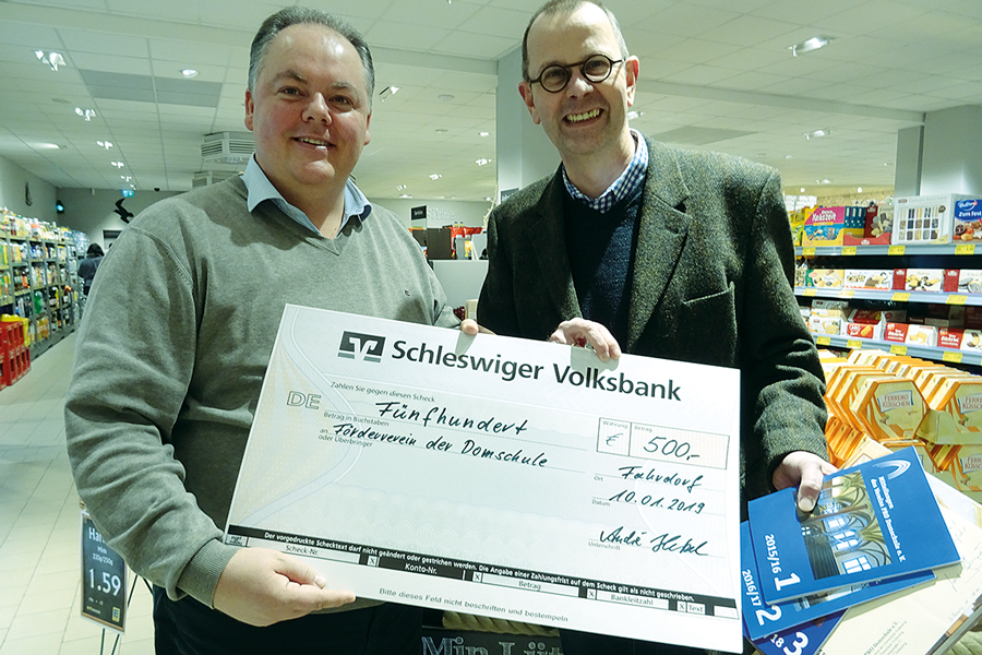 E Hetzel Spenden Übergabe_2