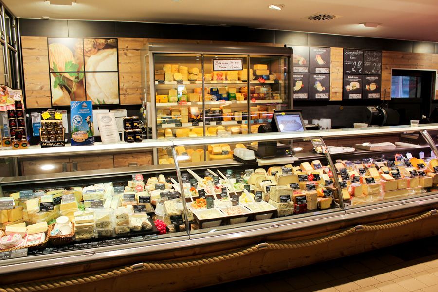 E Hetzel Kaesetheke_2